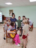 Конкурсно - развлекательная программа «Песни в кругу друзей»